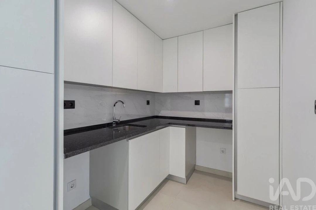 Moradia T4 para Venda em Corroios Foto 11