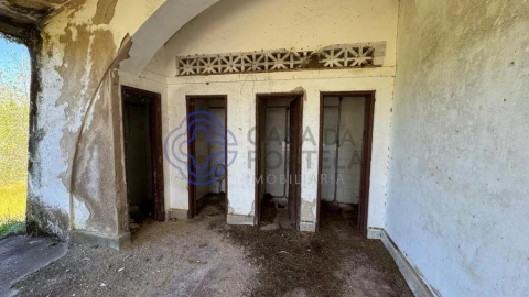 Moradia T3 para Venda em Torre de Coelheiros