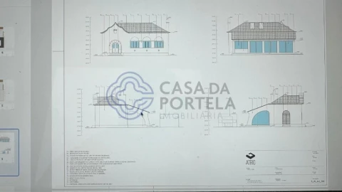 Moradia T3 para Venda em Torre de Coelheiros