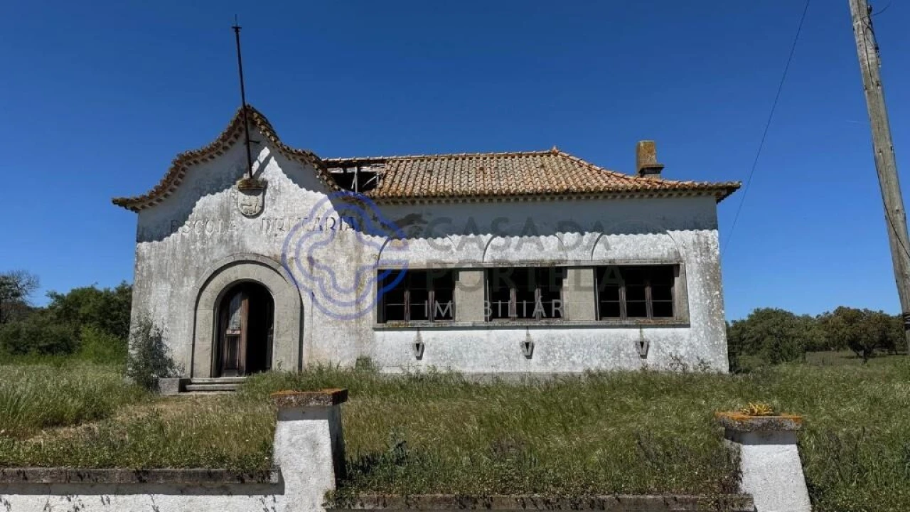 Moradia T3 para Venda em Torre de Coelheiros Foto 1