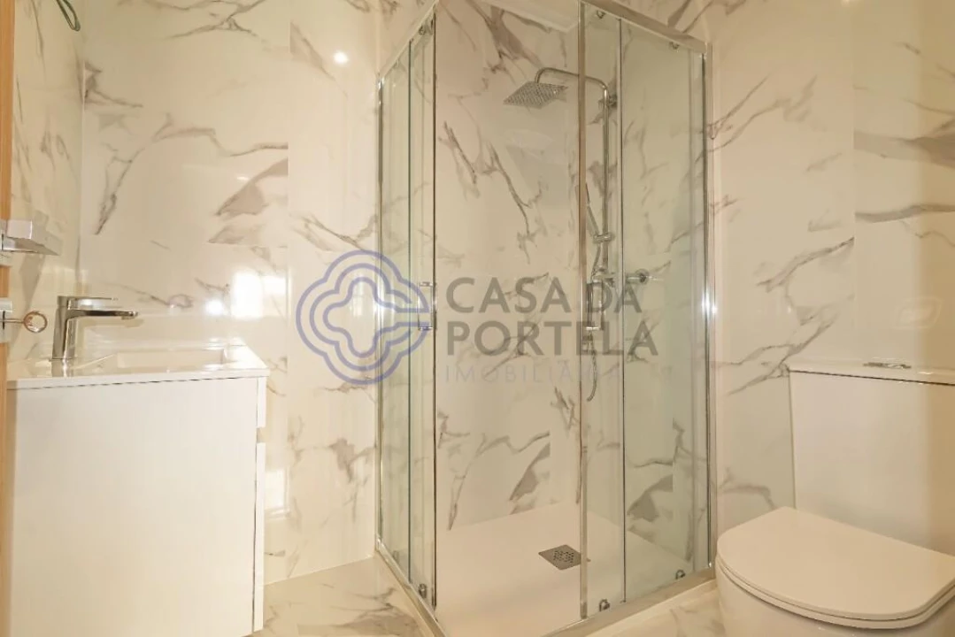 Moradia T2 para Venda em Santa Marinha e São Pedro da Afurada Foto 25