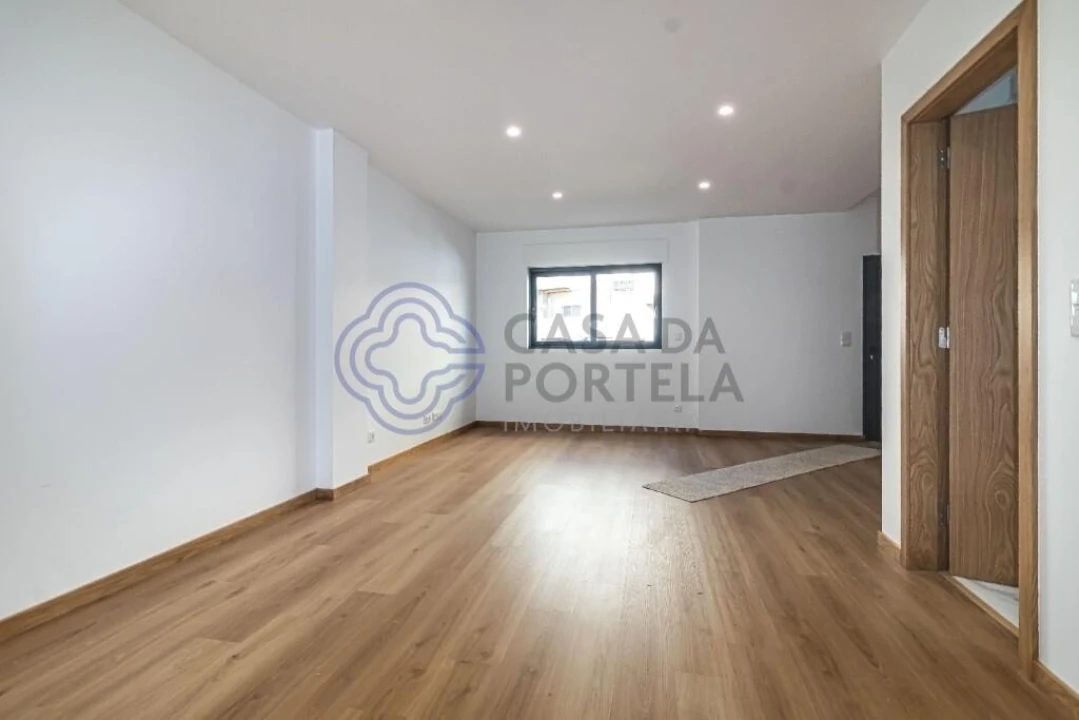 Moradia T2 para Venda em Santa Marinha e São Pedro da Afurada Foto 12