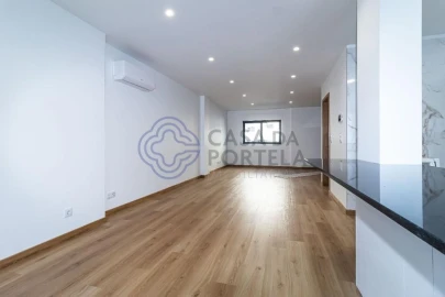 Moradia T2 para Venda em Santa Marinha e São Pedro da Afurada