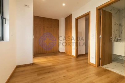 Moradia T2 para Venda em Santa Marinha e São Pedro da Afurada