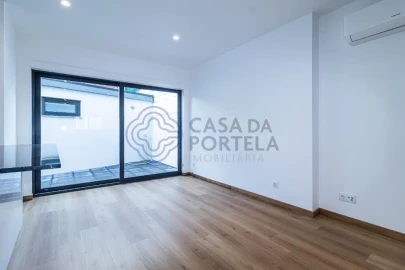 Moradia T2 para Venda em Santa Marinha e São Pedro da Afurada