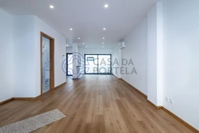 Moradia T2 para Venda em Santa Marinha e São Pedro da Afurada