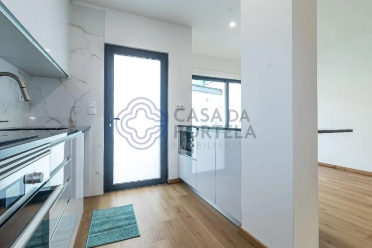 Moradia T2 para Venda em Santa Marinha e São Pedro da Afurada Foto 15