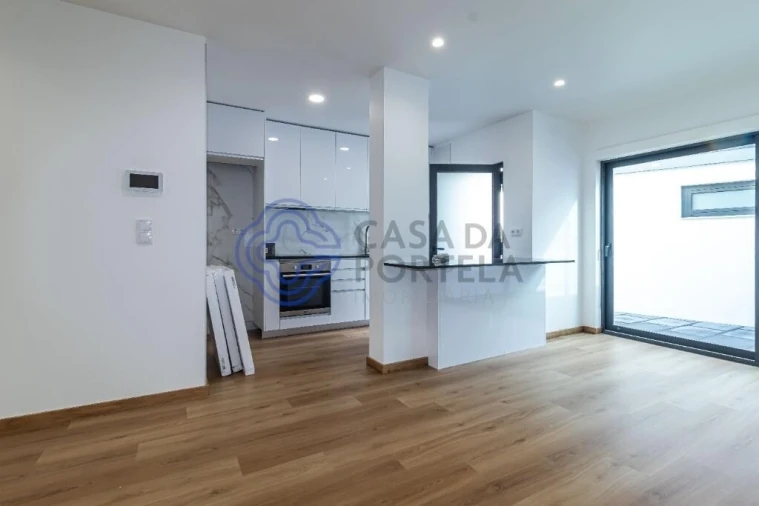 Moradia T2 para Venda em Santa Marinha e São Pedro da Afurada Foto 10