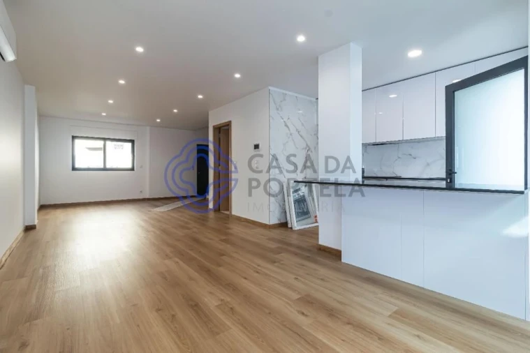 Moradia T2 para Venda em Santa Marinha e São Pedro da Afurada Foto 14