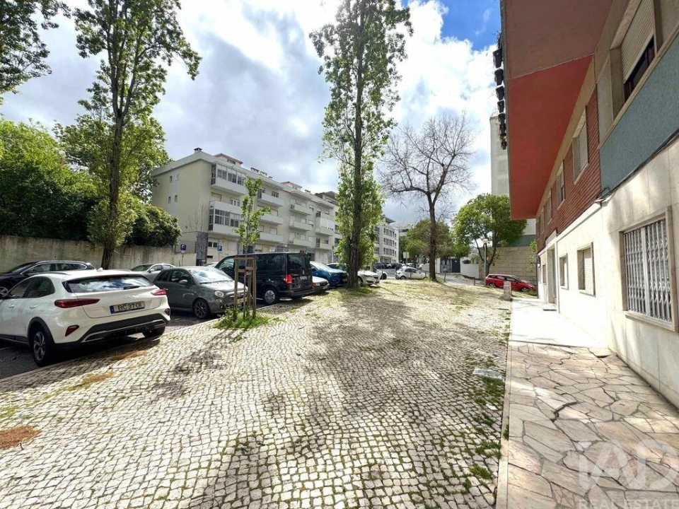 Apartamento T3 para Venda em Benfica Foto 36