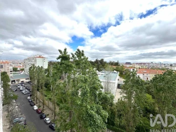 Apartamento T3 para Venda em Benfica