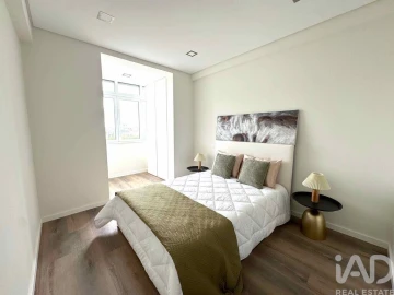 Apartamento T3 para Venda em Benfica