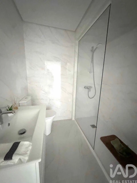 Apartamento T3 para Venda em Benfica