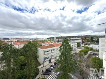 Apartamento T3 para Venda em Benfica