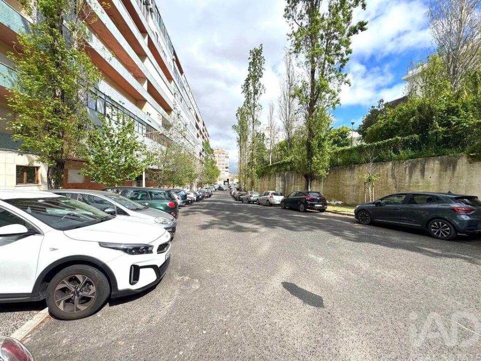 Apartamento T3 para Venda em Benfica Foto 34