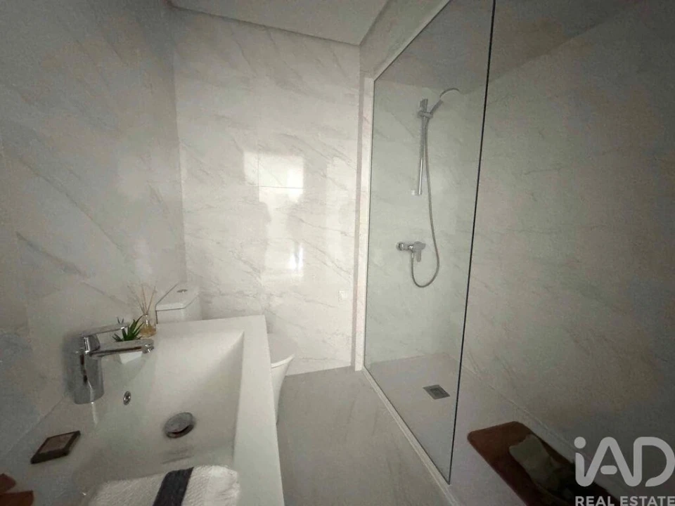 Apartamento T3 para Venda em Benfica Foto 12