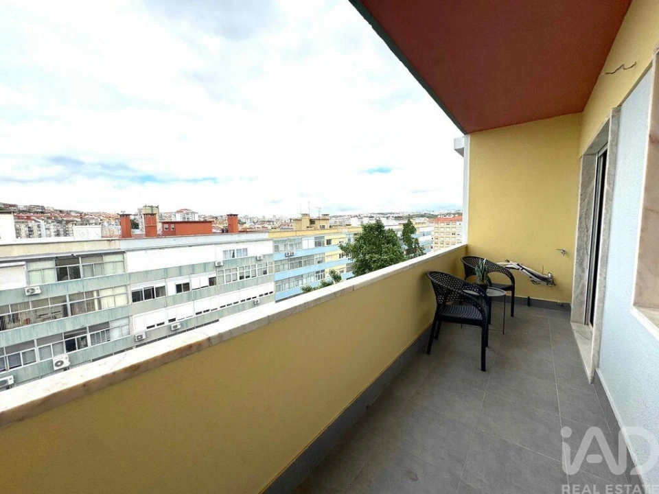Apartamento T3 para Venda em Benfica Foto 8