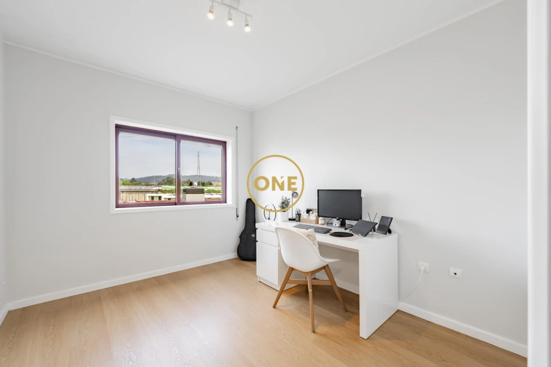 Apartamento T2 para Venda em Valongo Foto 15