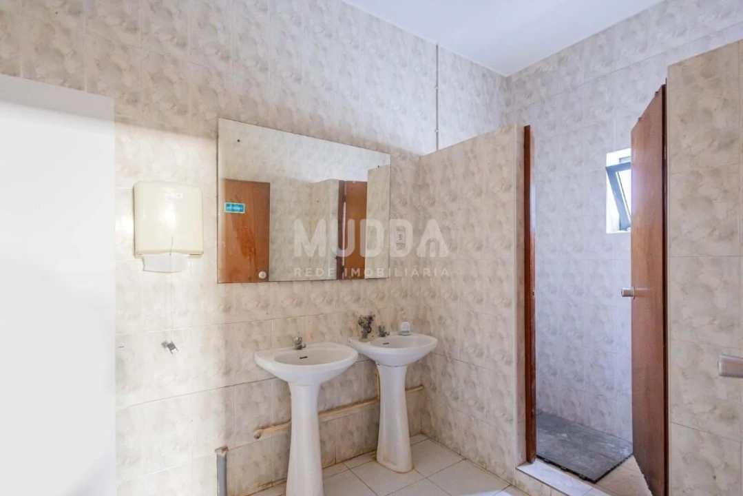 Armazém para Venda em Valega Foto 18