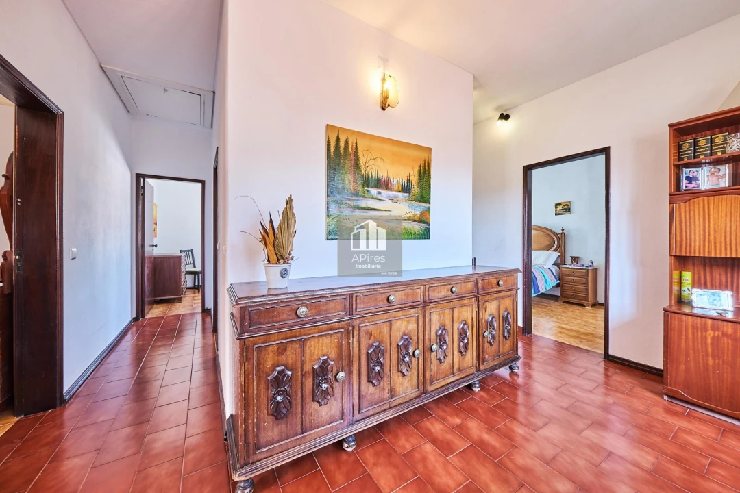 Moradia T5 para Venda em Charneca de Caparica e Sobreda Foto 23