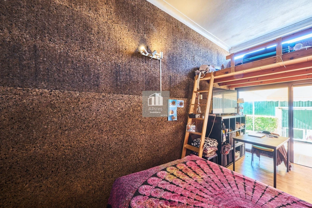 Moradia T5 para Venda em Charneca de Caparica e Sobreda Foto 43