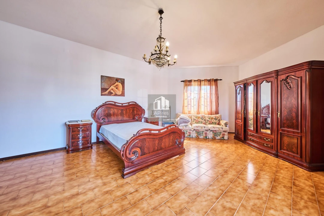 Moradia T5 para Venda em Charneca de Caparica e Sobreda Foto 31