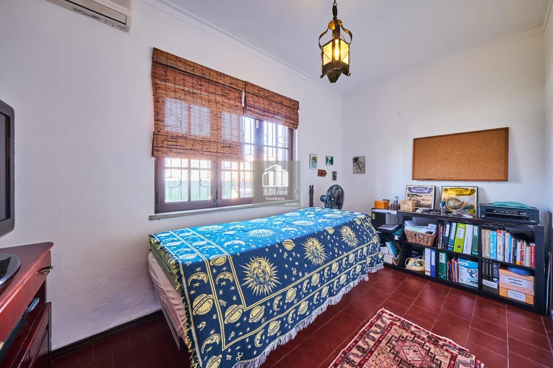 Moradia T5 para Venda em Charneca de Caparica e Sobreda Foto 17