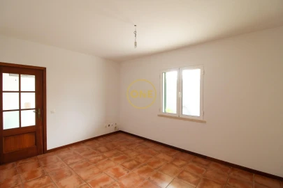 Moradia T4 para Venda em Caniço