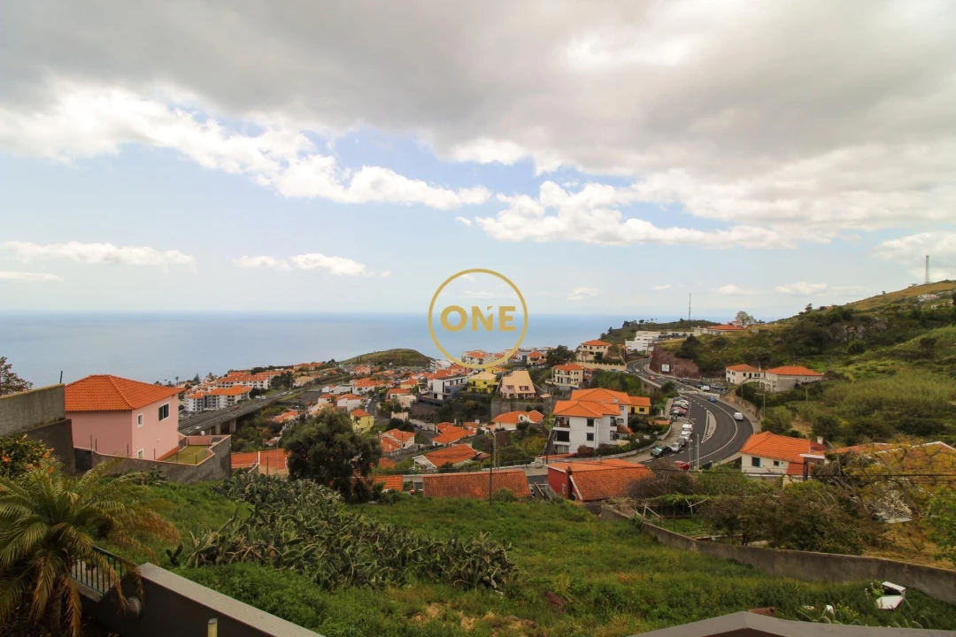 Moradia T4 para Venda em Caniço Foto 26