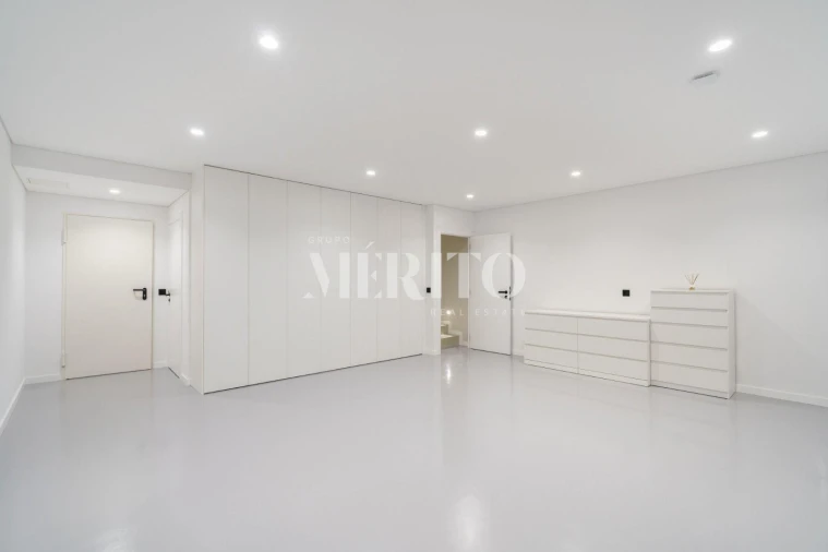 Moradia T3 para Venda em Soutelo Foto 40