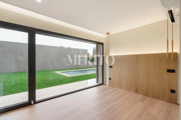 Moradia T3 para Venda em Soutelo Foto 28