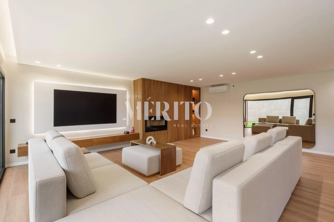 Moradia T3 para Venda em Soutelo Foto 12