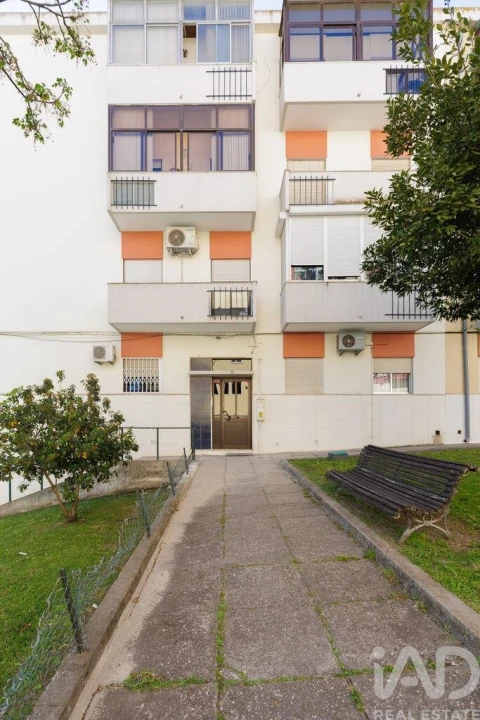 Apartamento T3 para Venda em Alto do Seixalinho, Santo André e Verderena