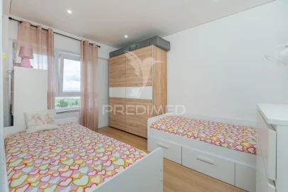 Apartamento T3 para Venda em Póvoa de Santa Iria e Forte da Casa