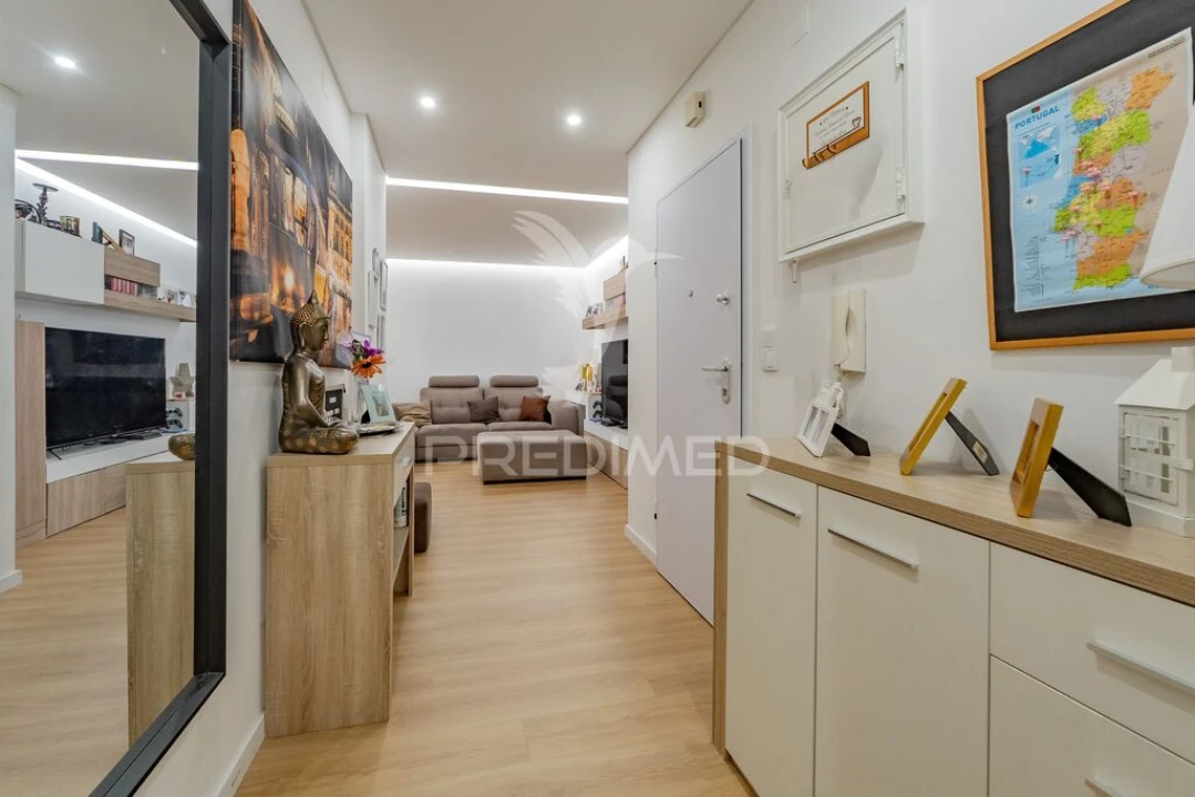 Apartamento T3 para Venda em Póvoa de Santa Iria e Forte da Casa Foto 14