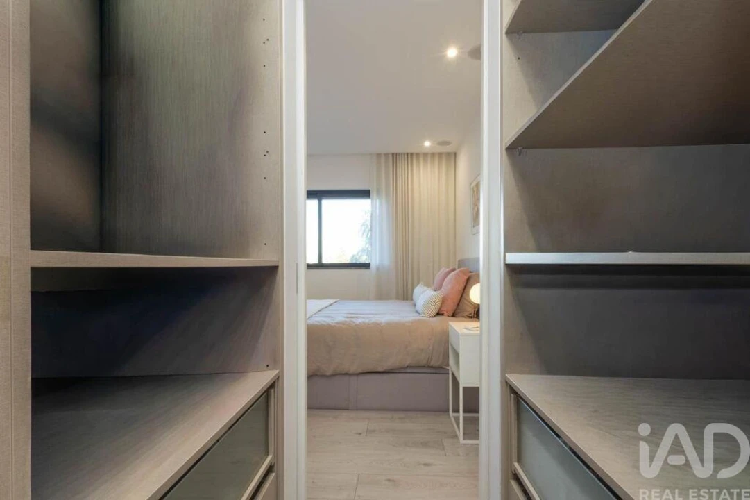 Apartamento T1 para Arrendamento em Montenegro Foto 17