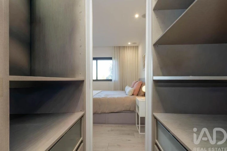 Apartamento T1 para Arrendamento em Montenegro Foto 17