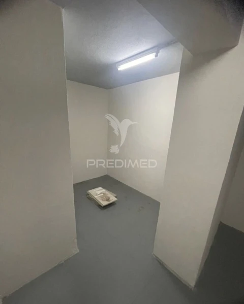 Loja para Venda em Póvoa de Varzim, Beiriz e Argivai