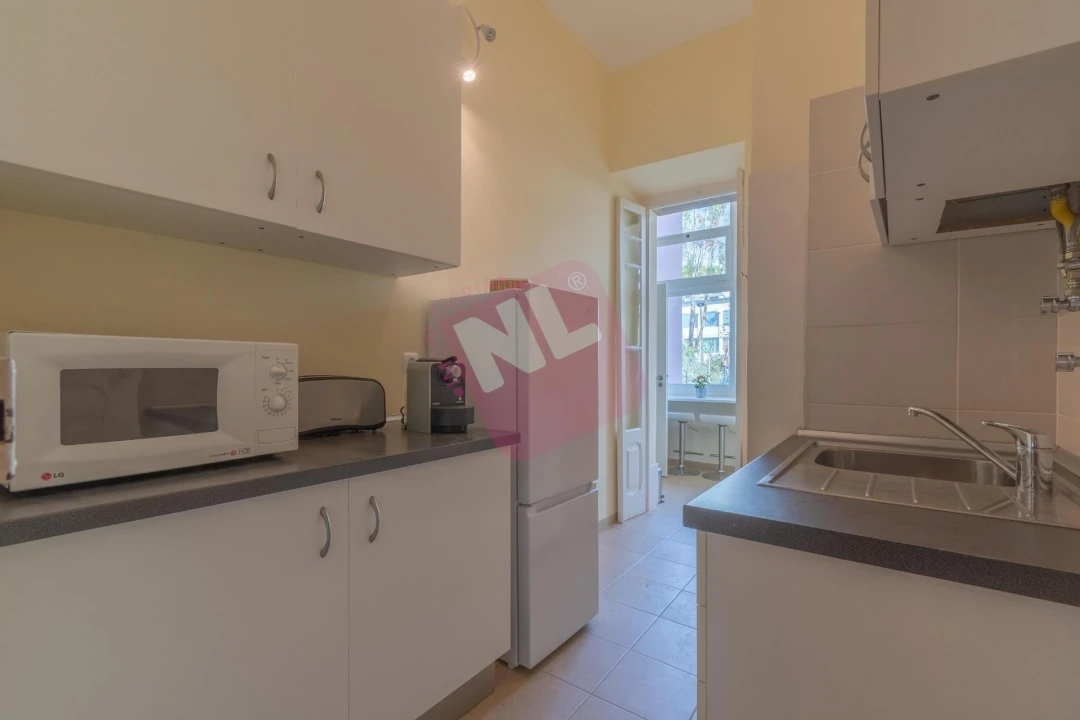 Apartamento T2 para Arrendamento em Avenidas Novas Foto 13