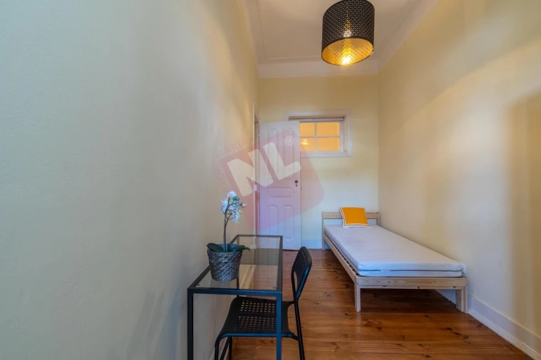 Apartamento T2 para Arrendamento em Avenidas Novas Foto 10