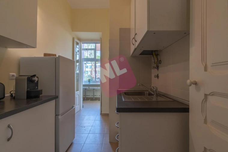 Apartamento T2 para Arrendamento em Avenidas Novas Foto 12