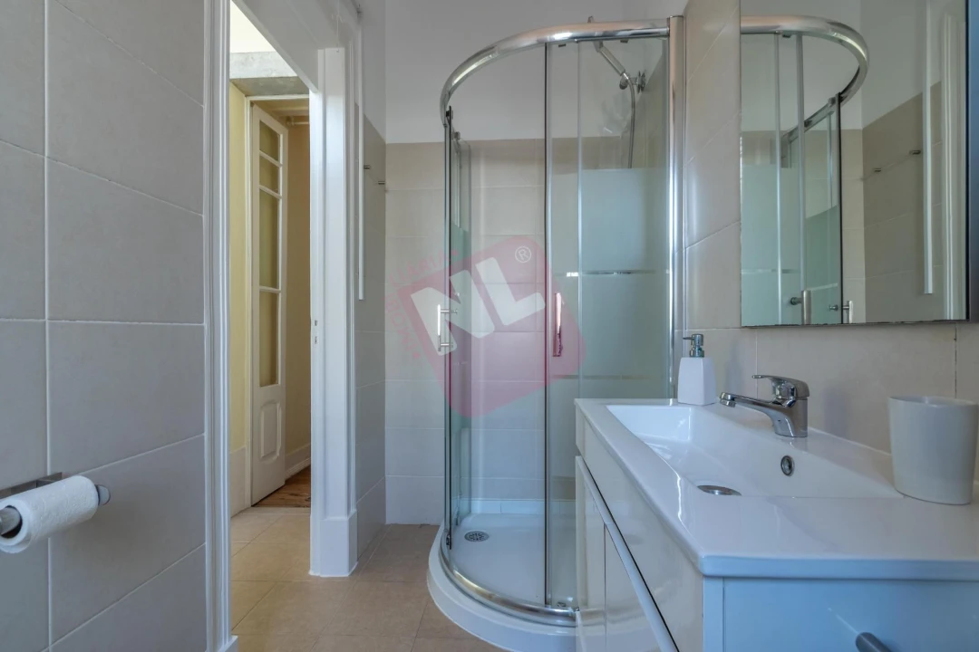 Apartamento T2 para Arrendamento em Avenidas Novas Foto 17