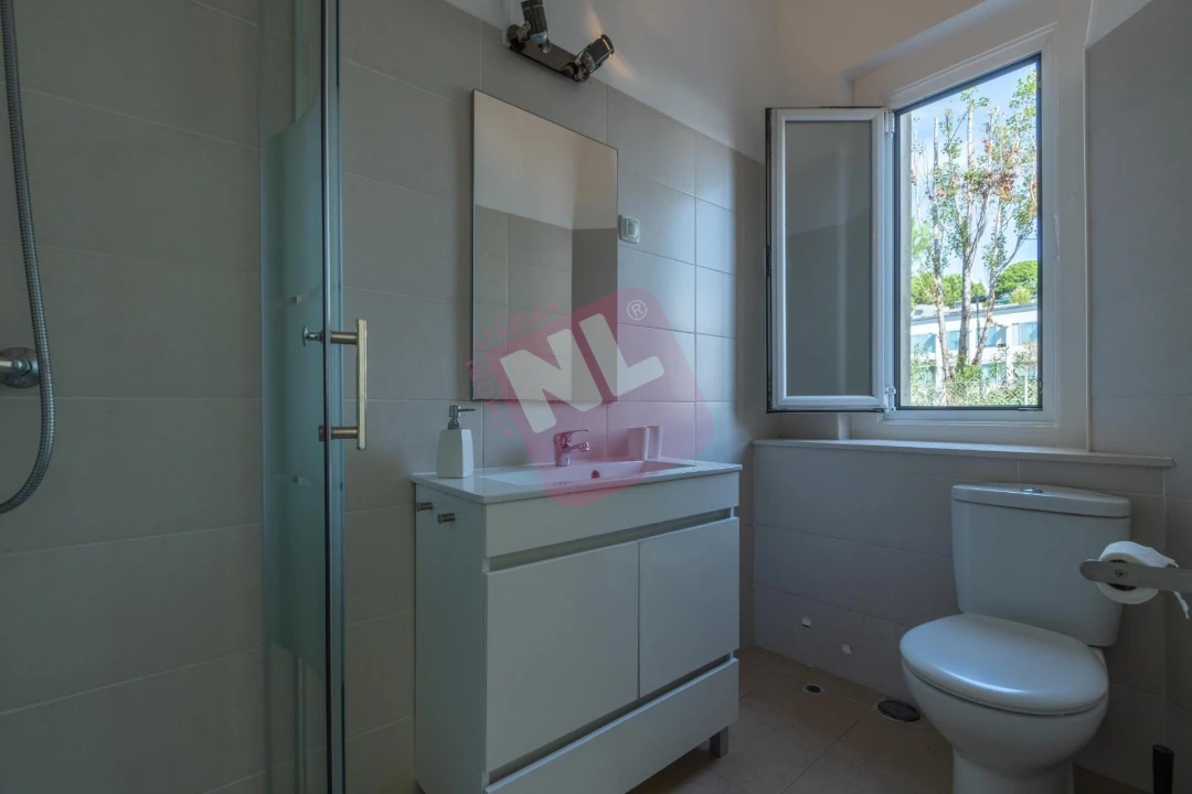 Apartamento T2 para Arrendamento em Avenidas Novas Foto 16