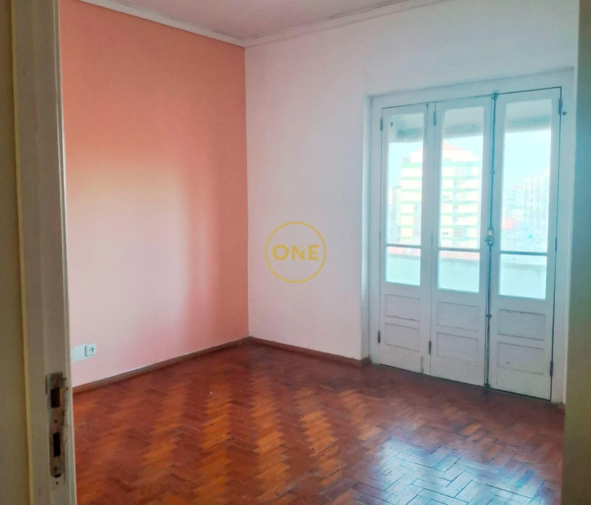 Apartamento T2 para Venda em Amora Foto 19
