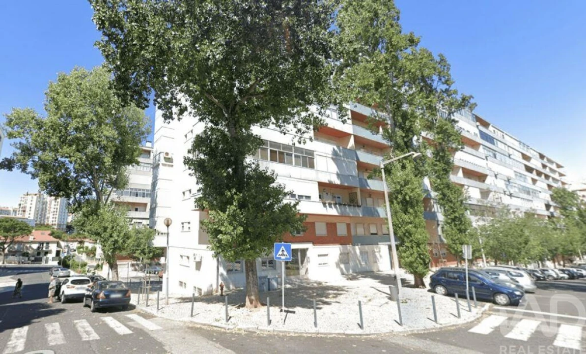Apartamento T3 para Venda em Benfica Foto 26