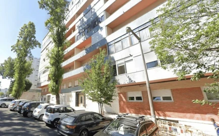 Apartamento T3 para Venda em Benfica