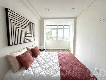Apartamento T3 para Venda em Benfica