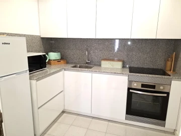 Moradia T2 para Arrendamento férias em Oliveira, São Paio e São Sebastião