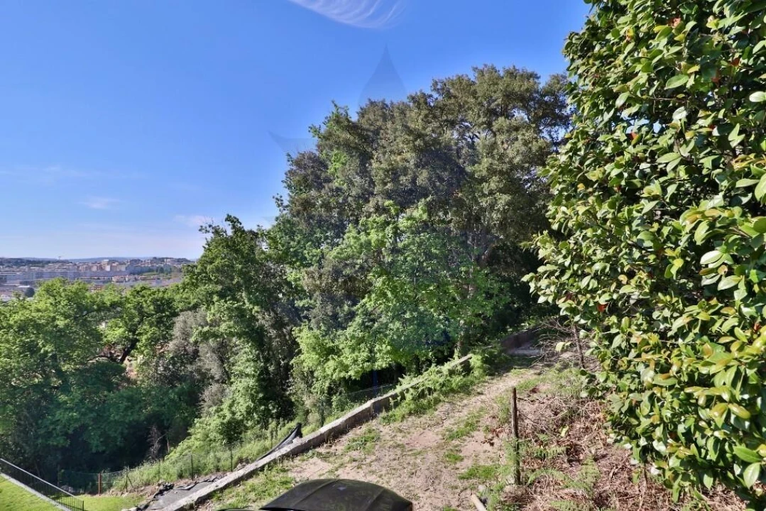 Moradia T5 para Venda em Nogueiró e Tenões Foto 36