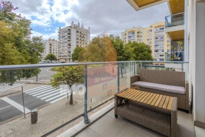 Apartamento T3 para Venda em Romeira e Várzea